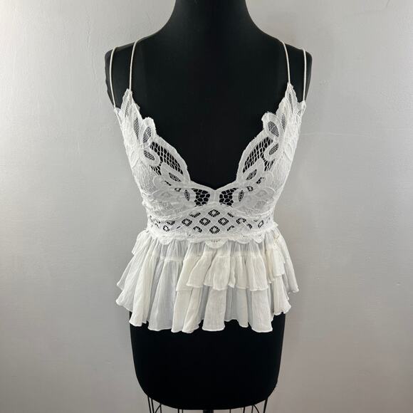 FREE PEOPLE ONE Adella White Crochet Lace Tiered Ruffle Peplum Cami Top Size M - Picture 3 of 9